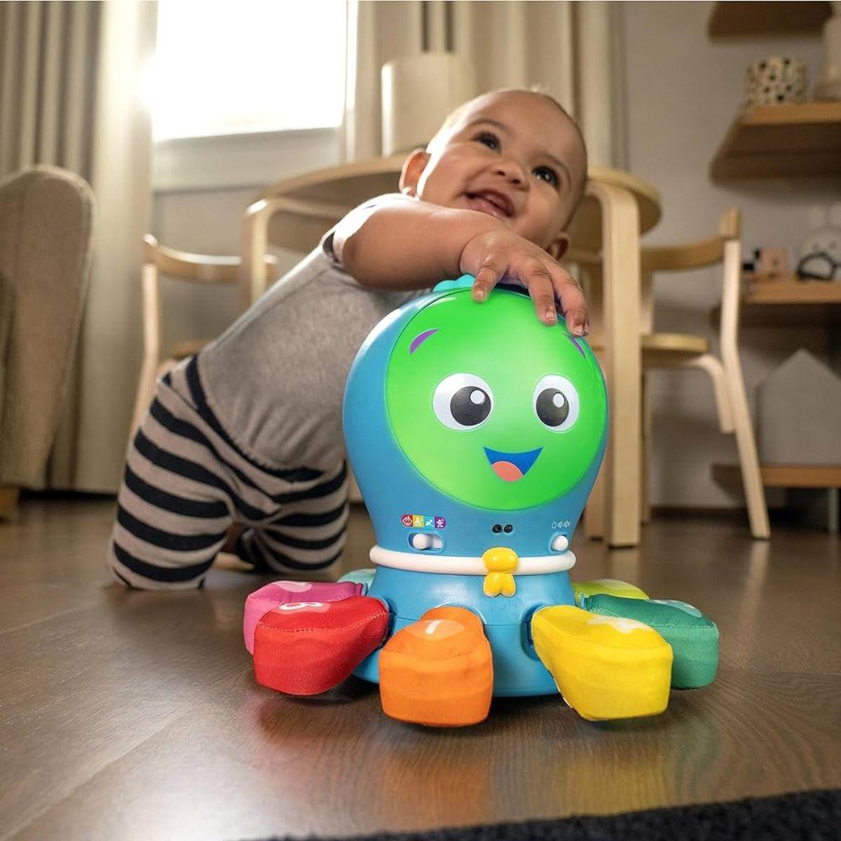 Go Opus Go Crawl And Chase Activity Toy 4L